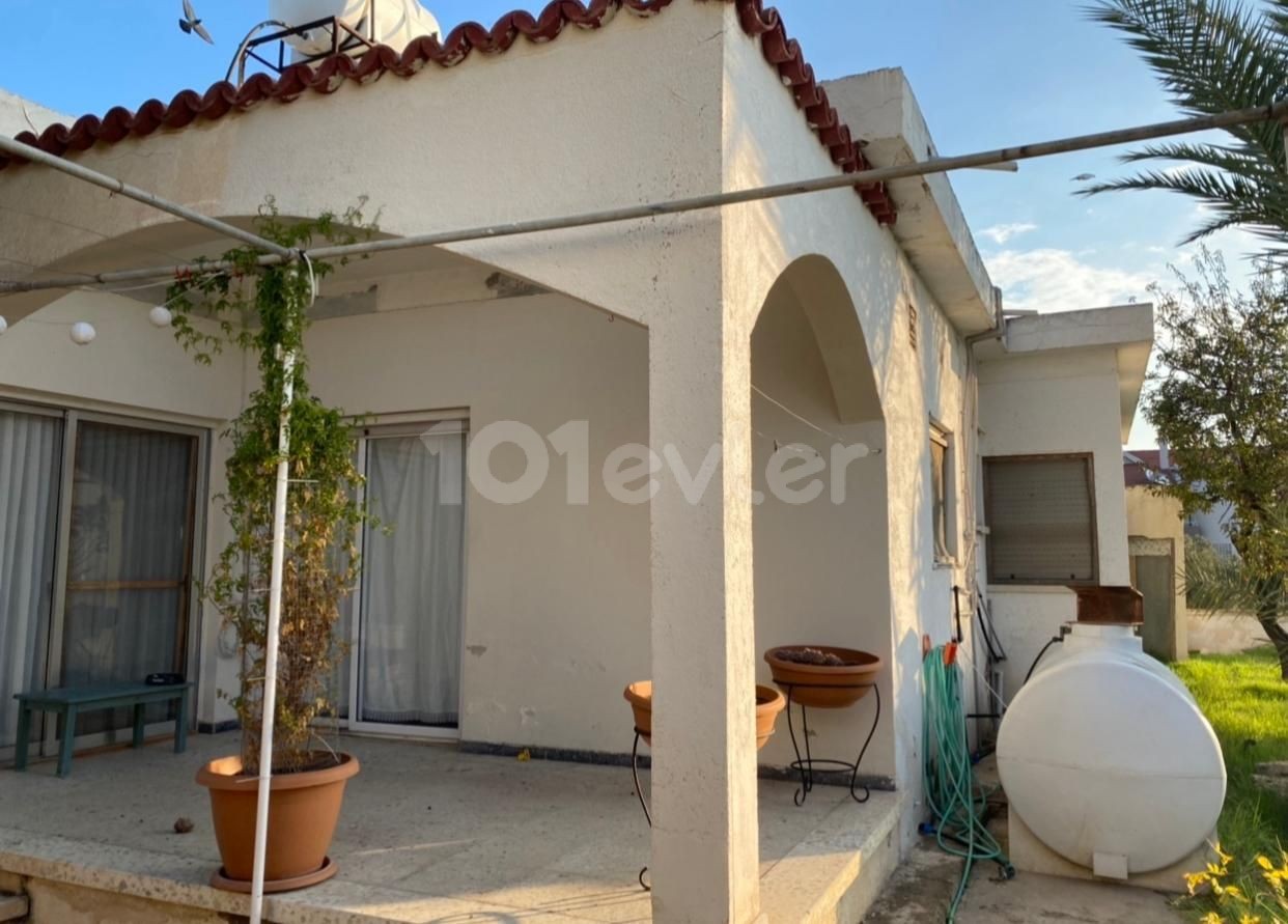 Detached House To Rent in Yeni Boğaziçi, Famagusta