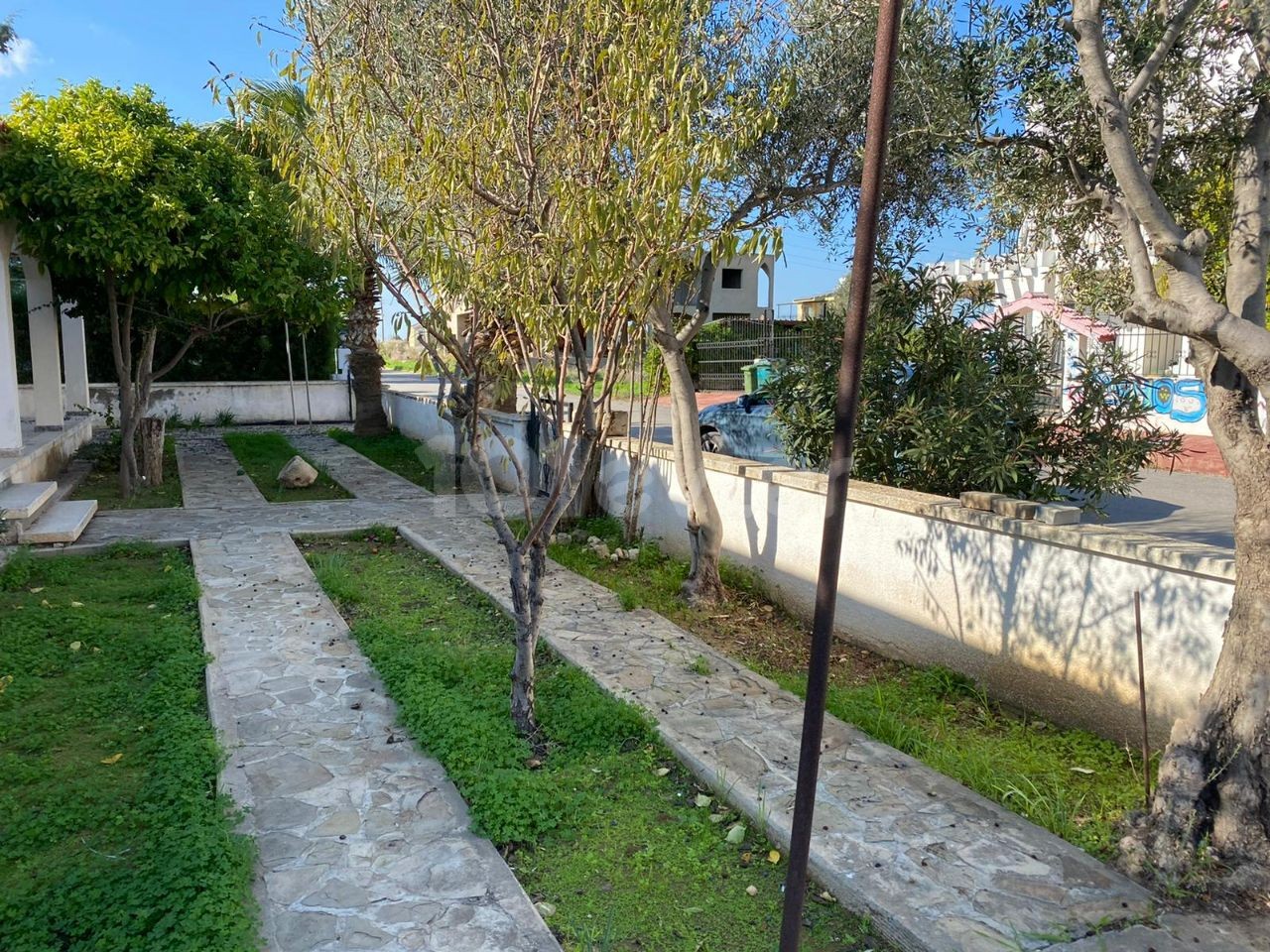 Detached House To Rent in Yeni Boğaziçi, Famagusta