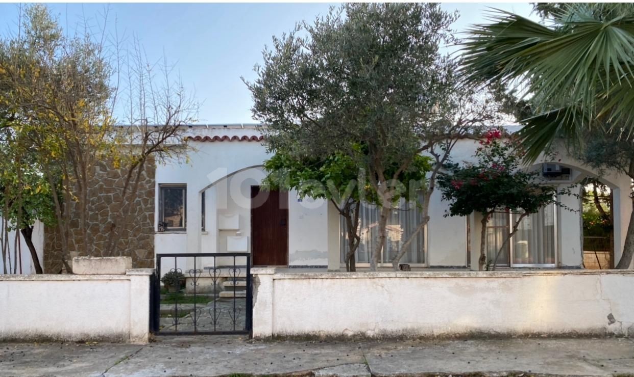 Detached House To Rent in Yeni Boğaziçi, Famagusta