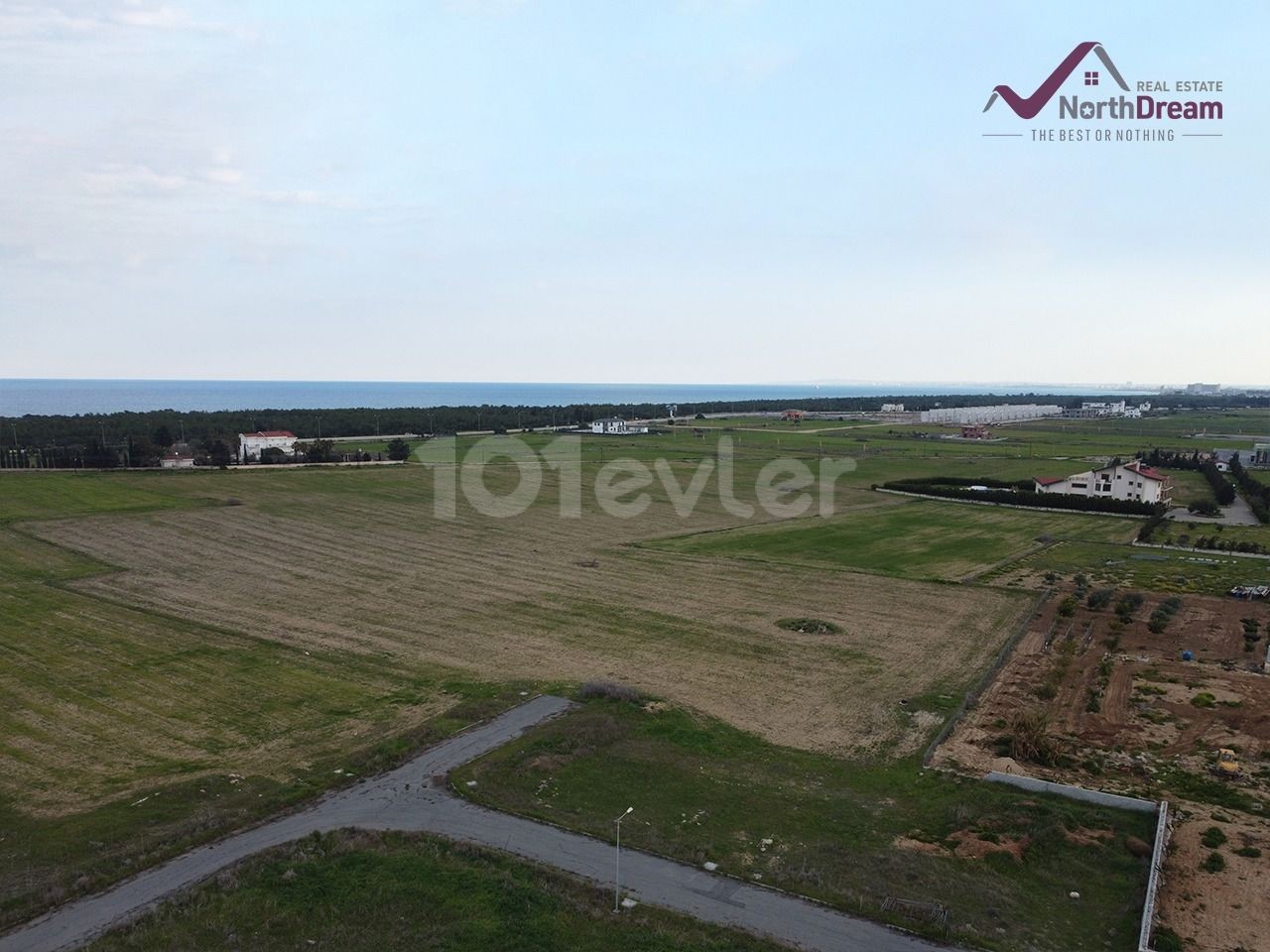 Land Open for Development Close to the Sea and Road in Ötüken