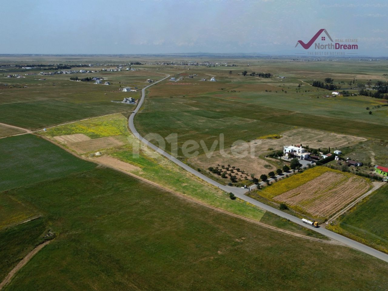 LAND FOR SALE BETWEEN MORMENEKŞE-MUTLUYAKA IN FAMAGUSTA