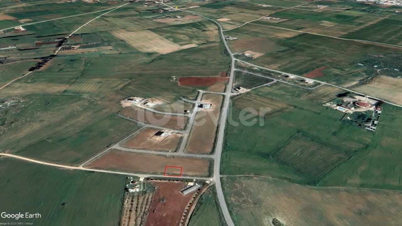 INVESTMENT OPPORTUNITY!!!! LAND FOR SALE BETWEEN GAZIMAGUSA MUTLUYAKA-MORMENEKŞE