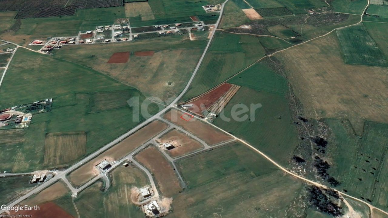 INVESTMENT OPPORTUNITY!!!! LAND FOR SALE BETWEEN GAZIMAGUSA MUTLUYAKA-MORMENEKŞE