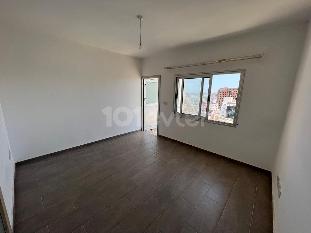 INVESTITIONSMÖGLICHKEIT!!! 3+1 WOHNUNG ZUM VERKAUF IN SAKARYA, GAZİMAĞUSA