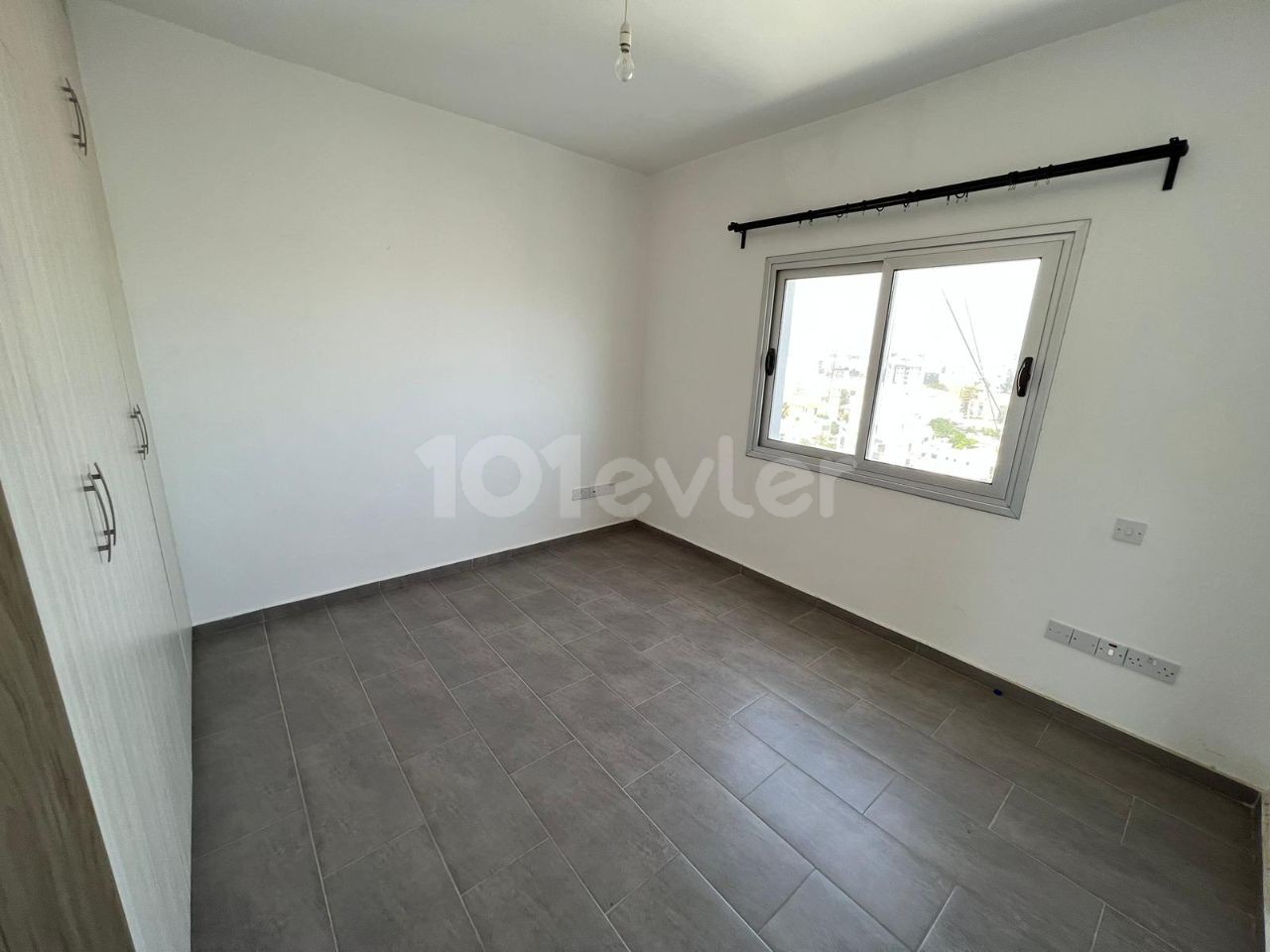 INVESTITIONSMÖGLICHKEIT!!! 3+1 WOHNUNG ZUM VERKAUF IN SAKARYA, GAZİMAĞUSA