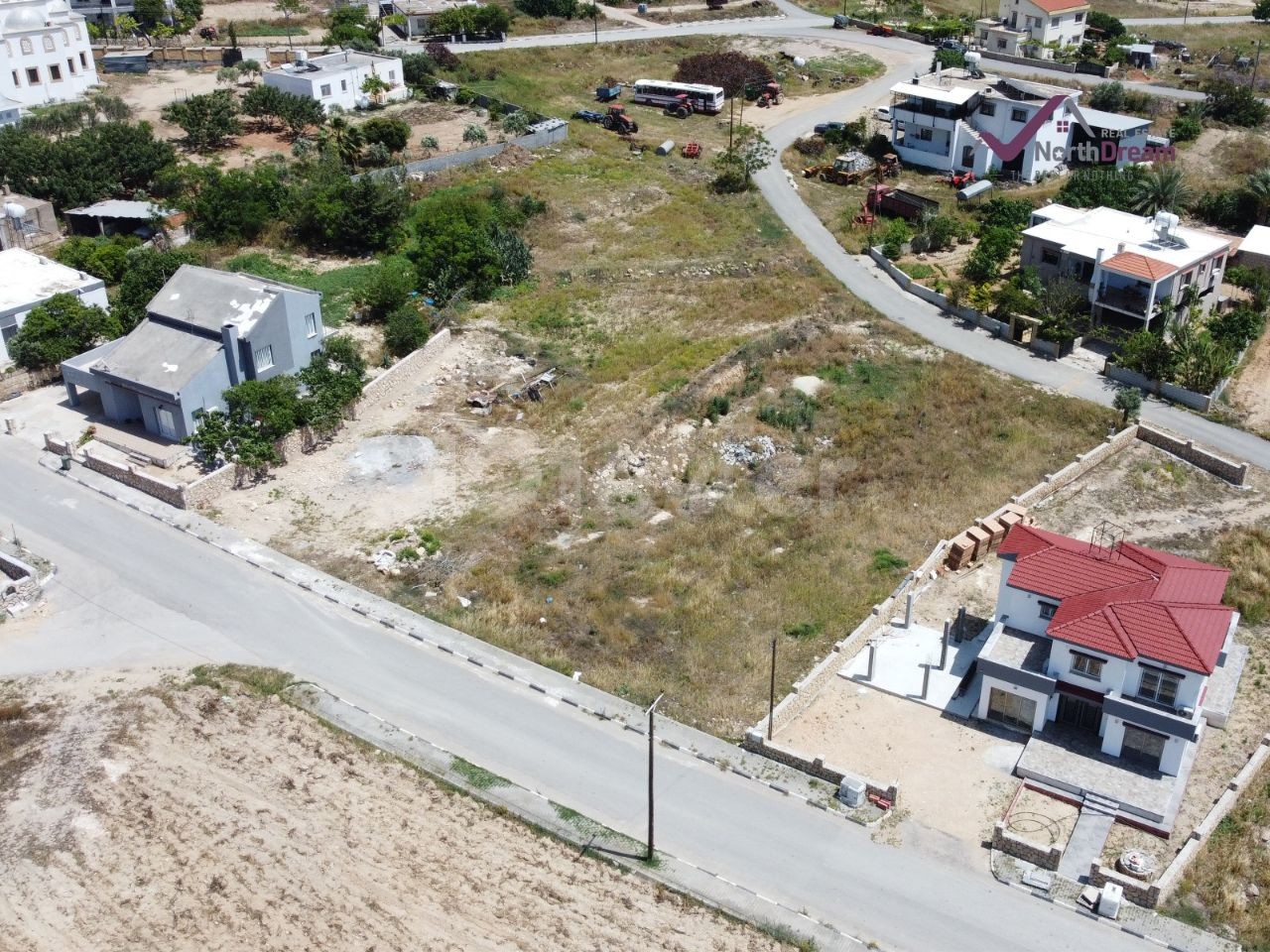 GAZIMAĞUSA YADİKONUK VILLAGE 2 PLOTS FOR SALE