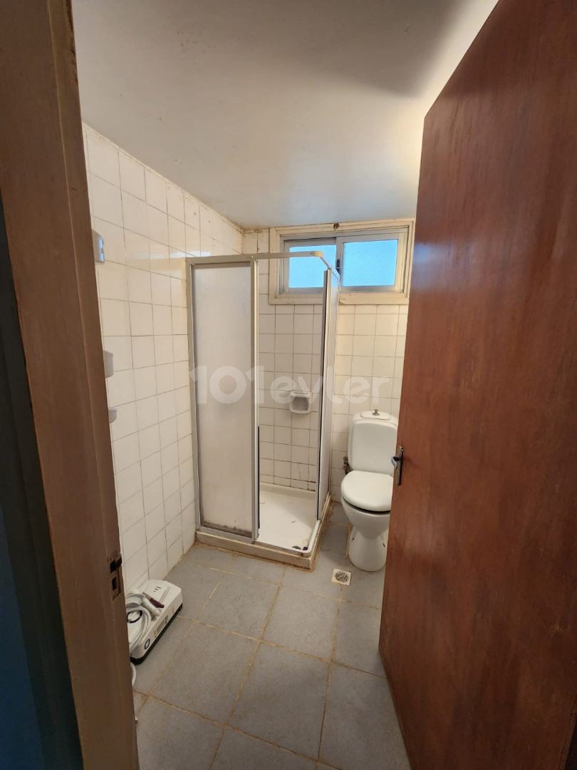 HOUSE FOR SALE IN GAZİMAĞUSA CENTER