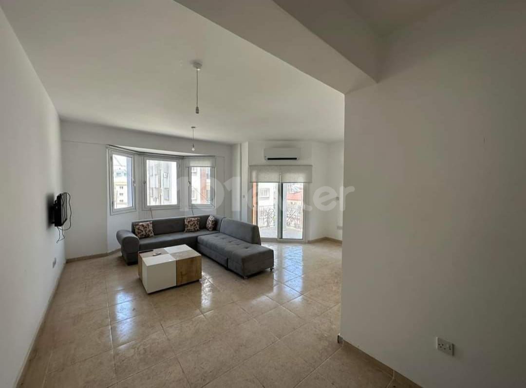 3+1 FLAT FOR SALE IN GAZİMAĞUSA KARAKOL