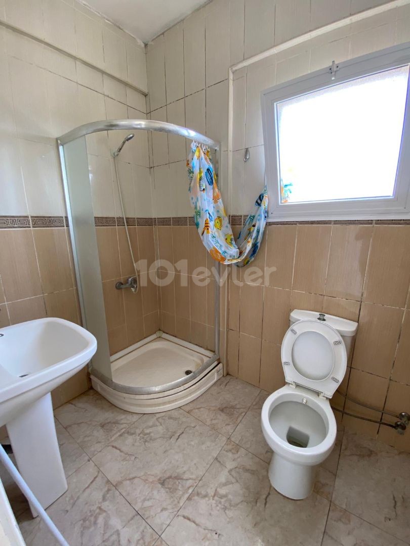 FAMAGUSTA KALILAND EXTRA LARGE FURNISHED 2+1 FLAT FOR RENT