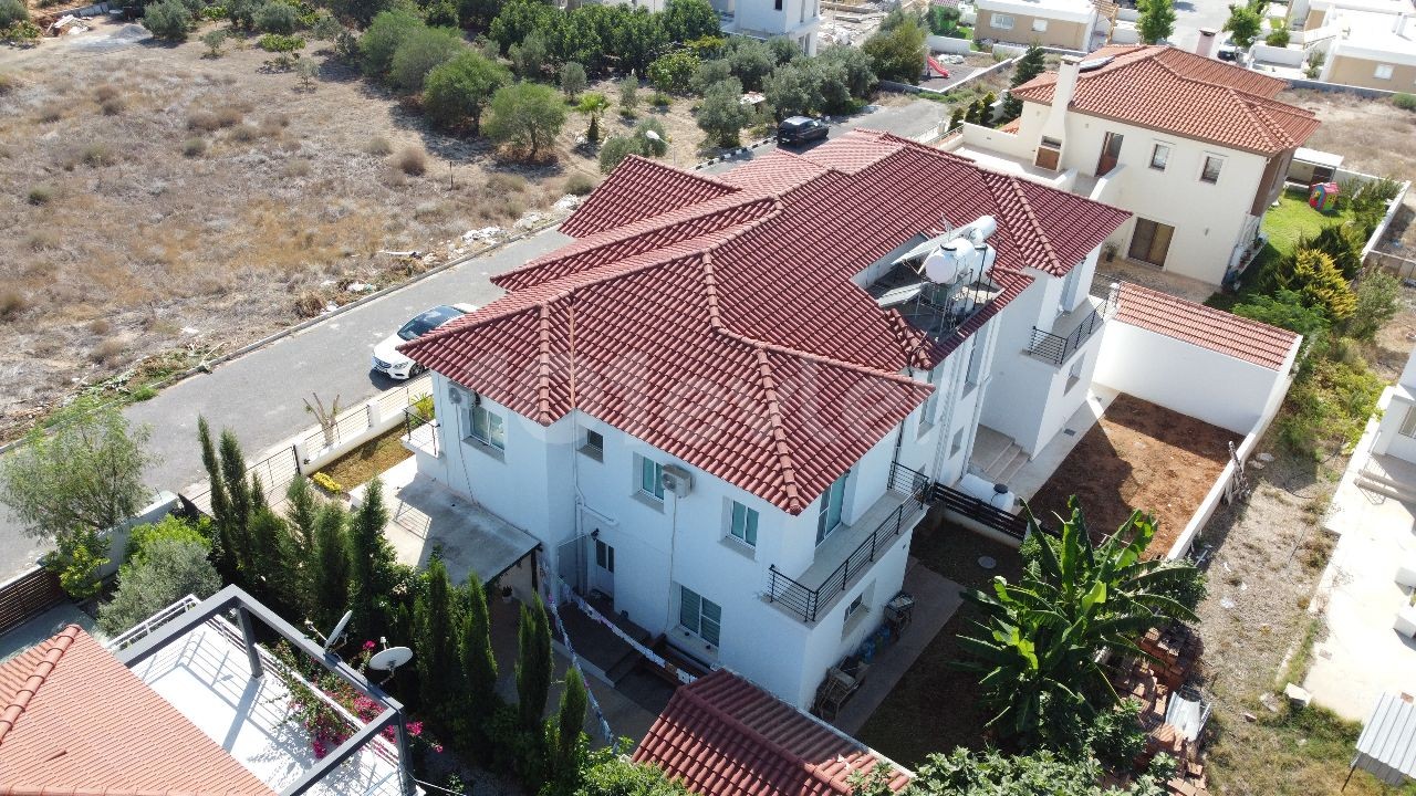 FAMAGUSTA MUTLUYAKA FURNISHED 4+1 VILLA FOR SALE