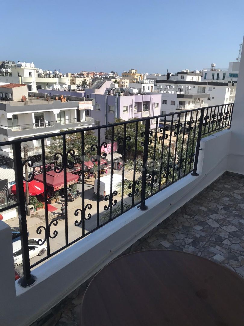 FAMAGUSTA SALAMIS STREET MÖBLIERTE 1+1 NEUE WOHNUNG ZU VERMIETEN