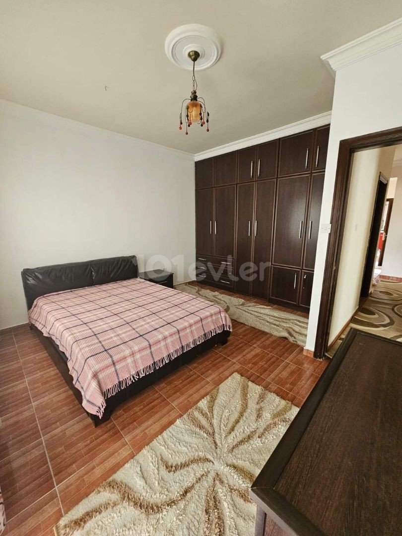 GAZİMAĞUSA SAKARYA KİRALIK EŞYALI 3+1 DAİRE