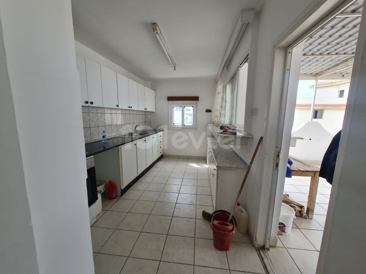 GAZİMAĞUSA BAYKAL KİRALIK AYLIK ÖDEMELİ  EŞYALI 3+1 PENTHOUSE