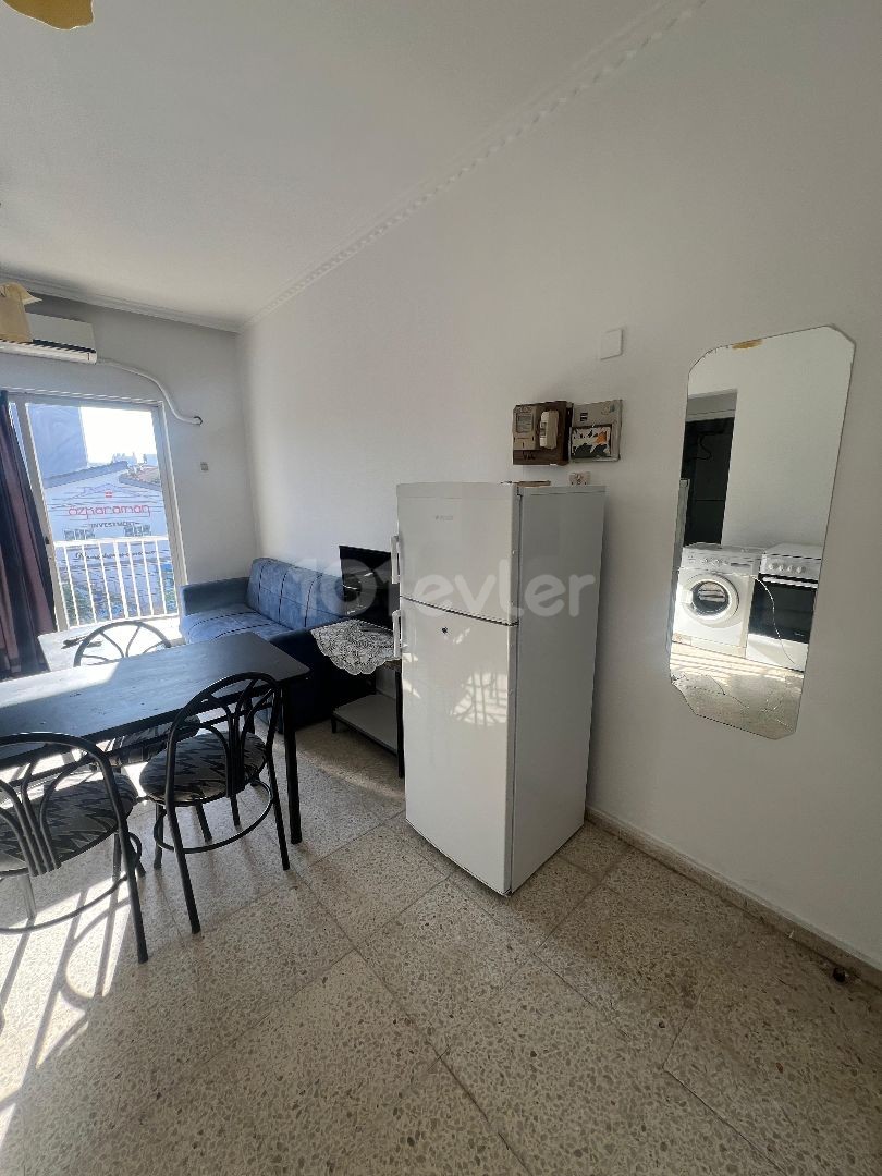 GAZİMAĞUSA SALAMİS CADDESİ KİRALIK EŞYALI 2+1 DAİRE