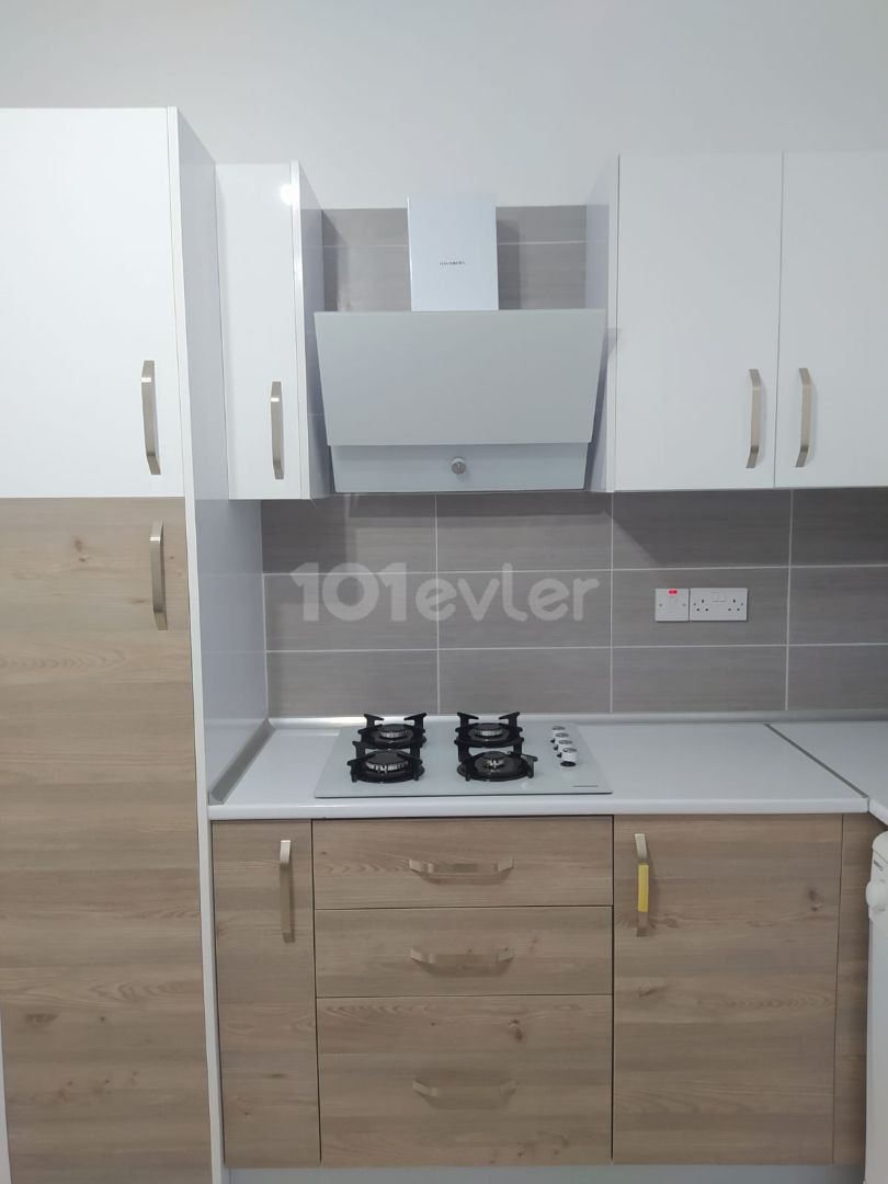 LEFKOŞA MERKEZ  KİRALIK EŞYALI 2+1 SIFIR DAİRE