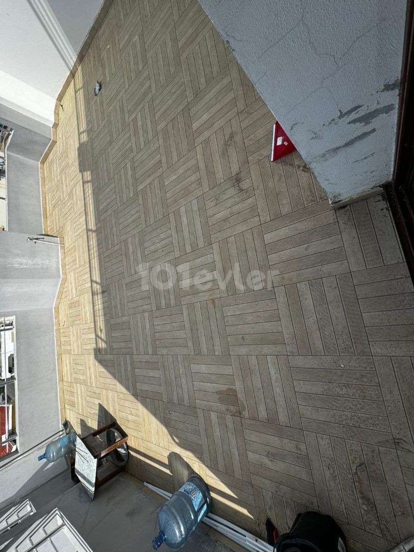 GAZİMAĞUSA  GÜLSEREN KİRALIK EŞYALI 3+1 PENTHOUSE 