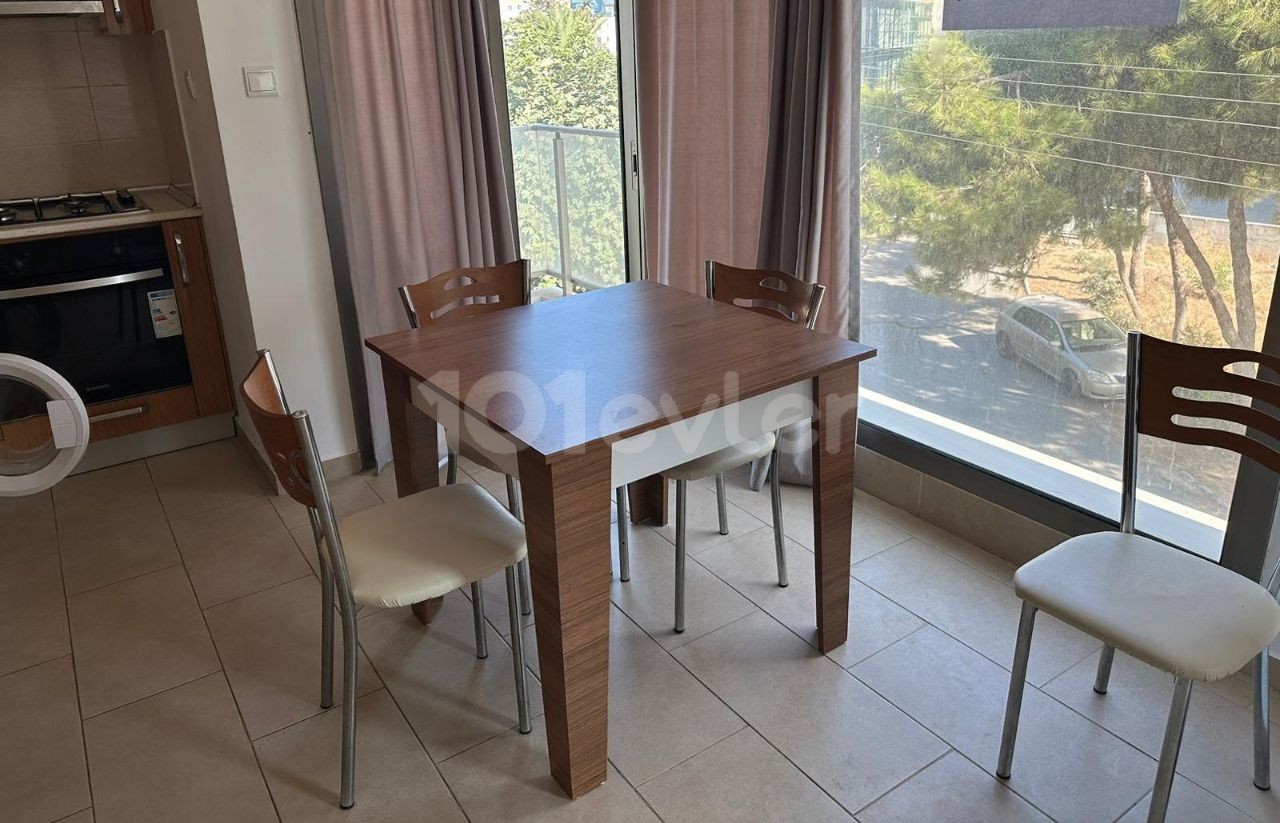 GAZİMAĞUSA SAKARYA SATILIK EŞYALI 1+1  DAİRE 