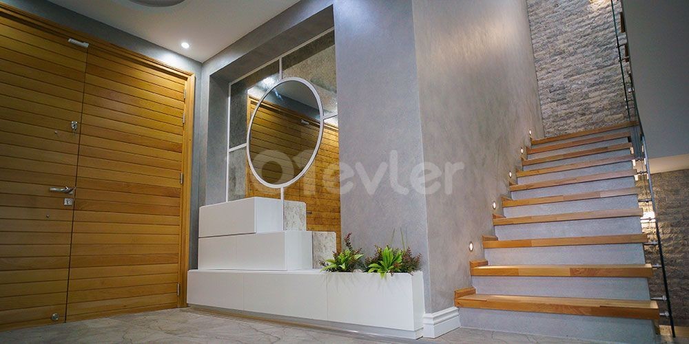 Denize sıfır ultra lux satılık villa