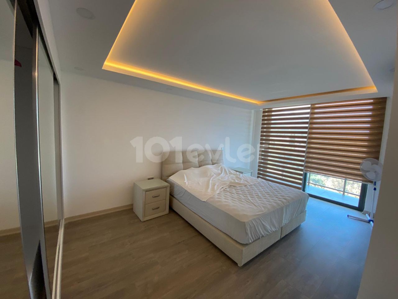 4 + 1 Apartment for sale in Kyrenia center on a site with a furnished pool with sea views ** 