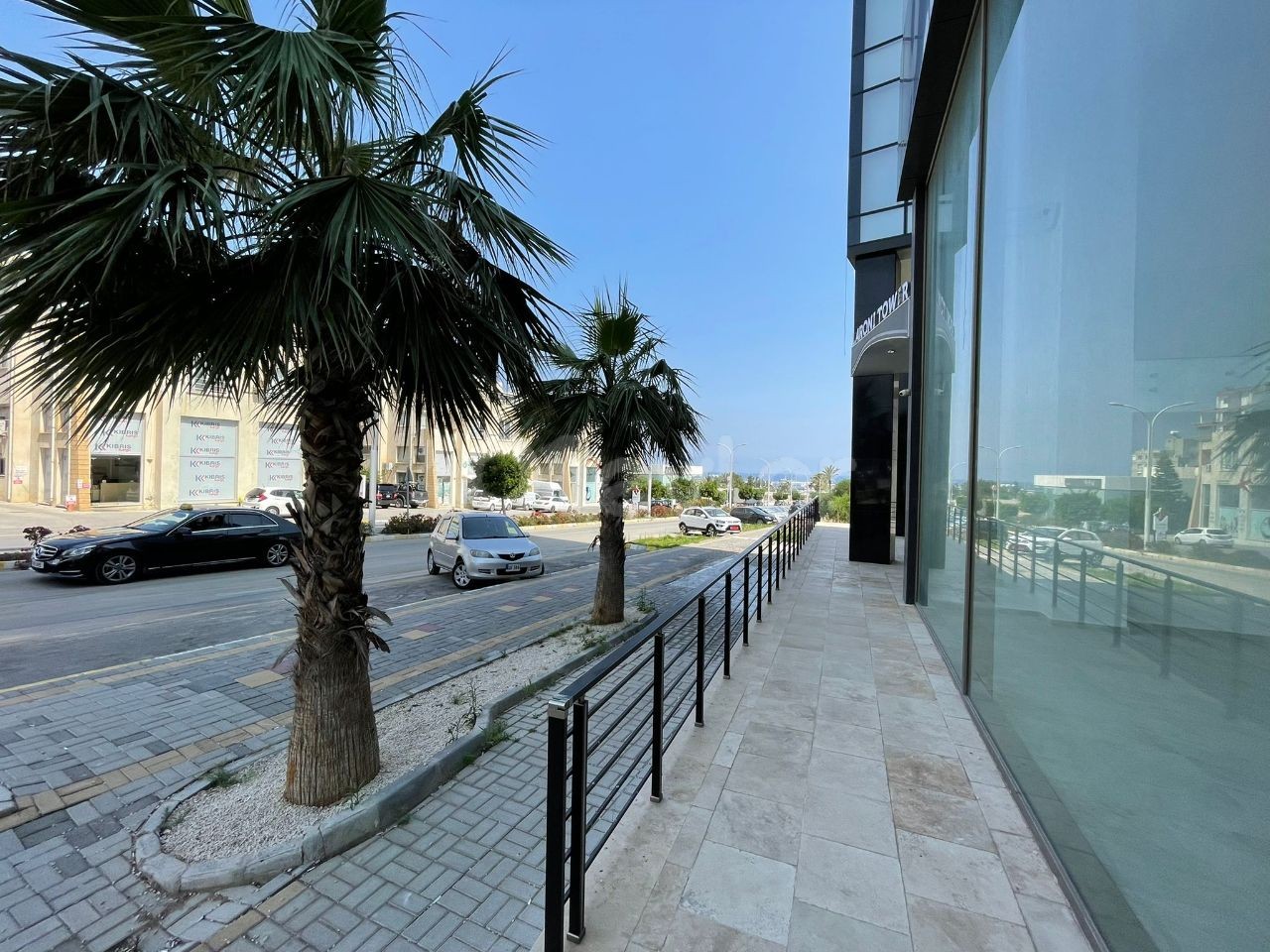 Sendeli shop for rent at the new port traffic lights on the main road in the center of Kyrenia ** 