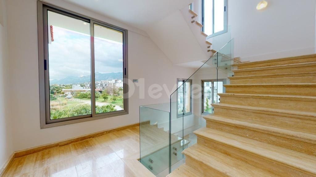 3+1 Alsancak Villa for Sale with Stunning Views ** 