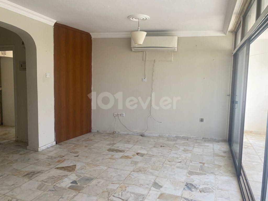 2 + 1 Kyrenia Central Apartment For Sale ** 