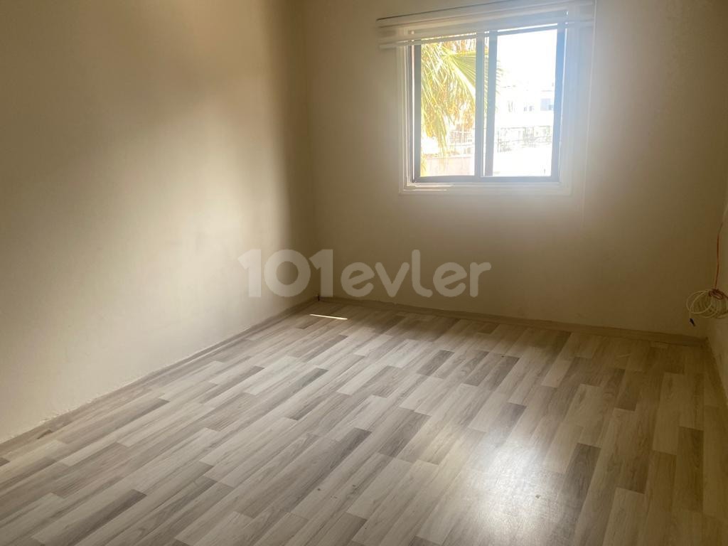 2 + 1 Kyrenia Central Apartment For Sale ** 