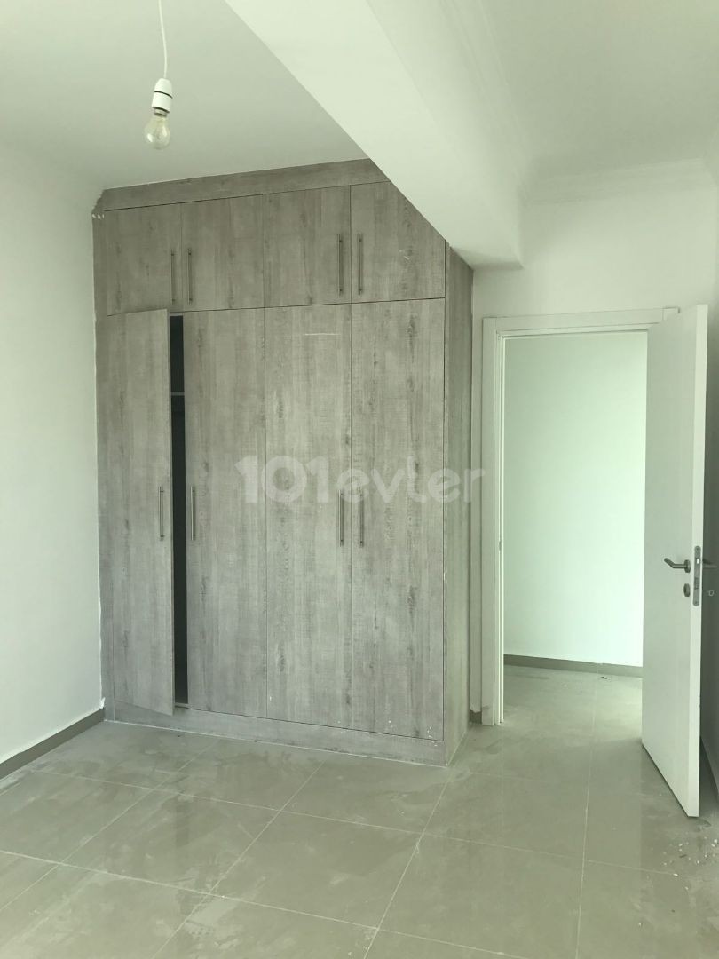 3 + 1 Kyrenia Central Apartment For Sale ** 