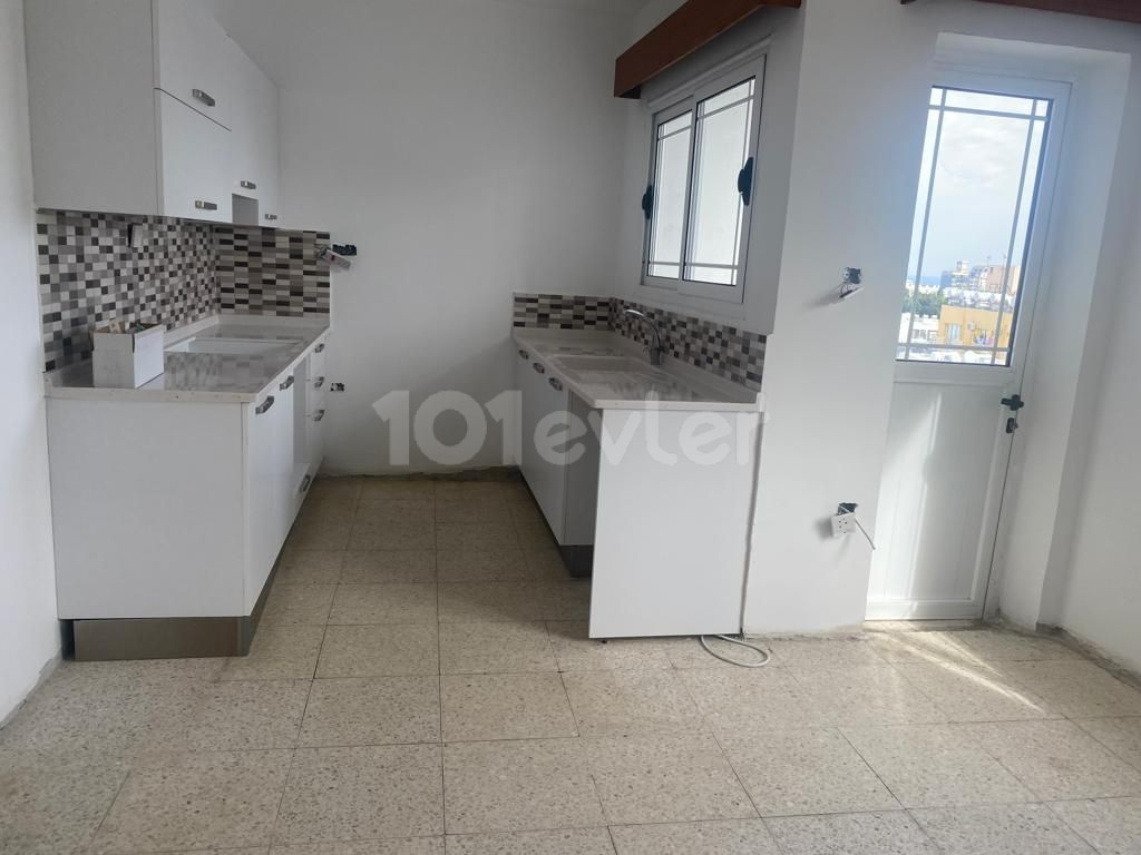 3+1 Girne Merkez Kiralık Eşyasız Daire