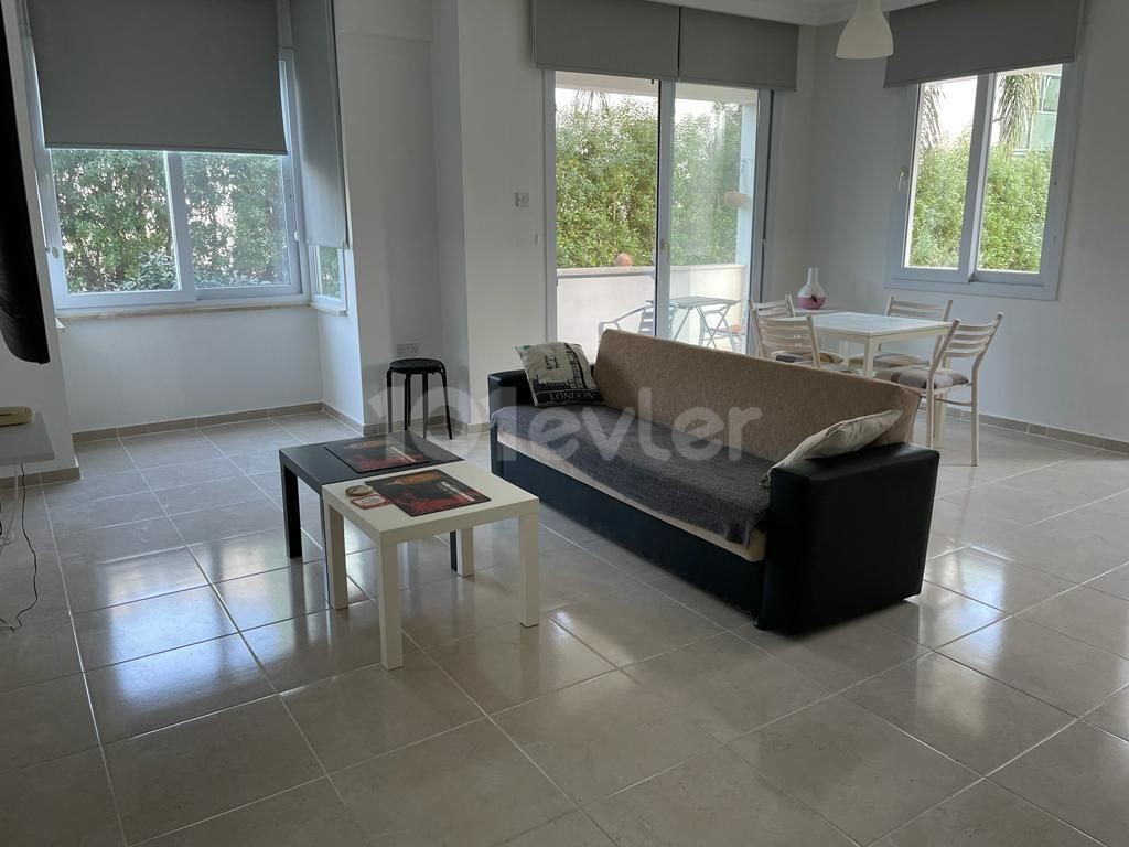 Flat To Rent in Alsancak, Kyrenia