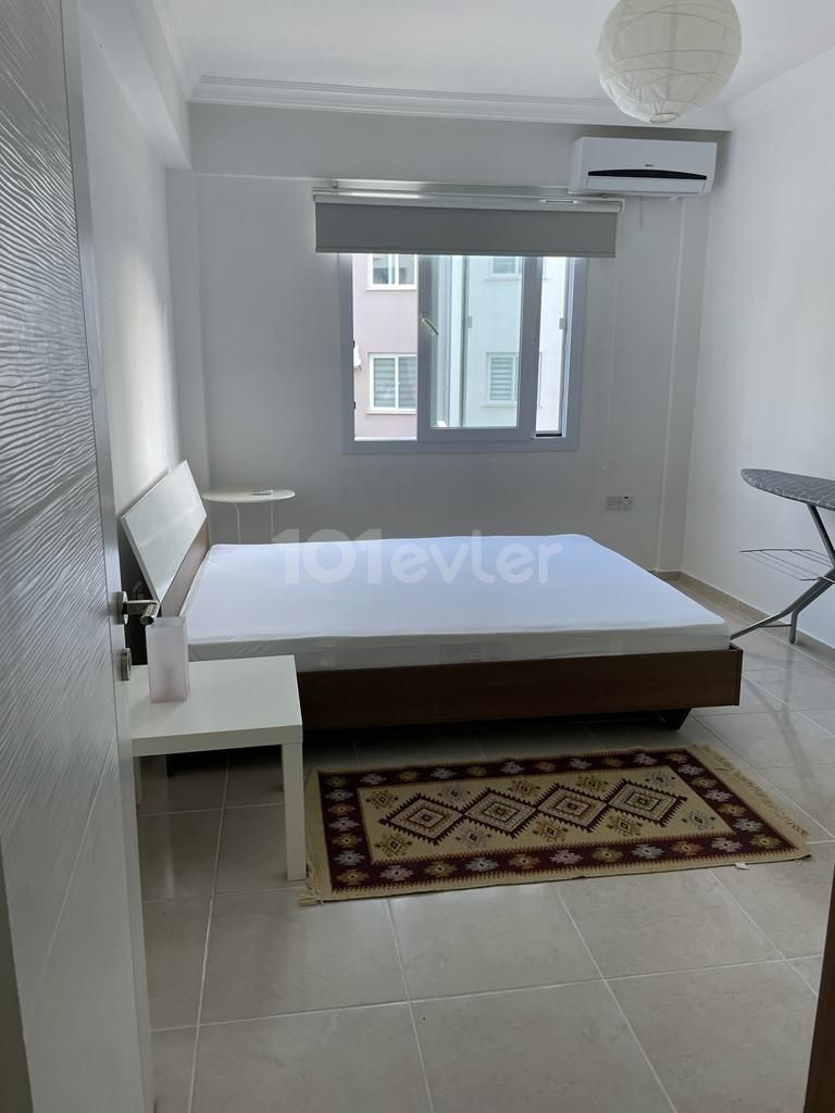 Flat To Rent in Alsancak, Kyrenia