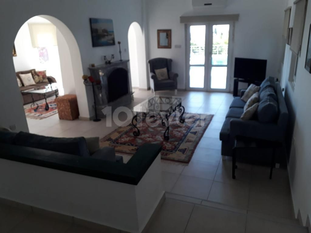 4+1 Villa with Pool for Rent