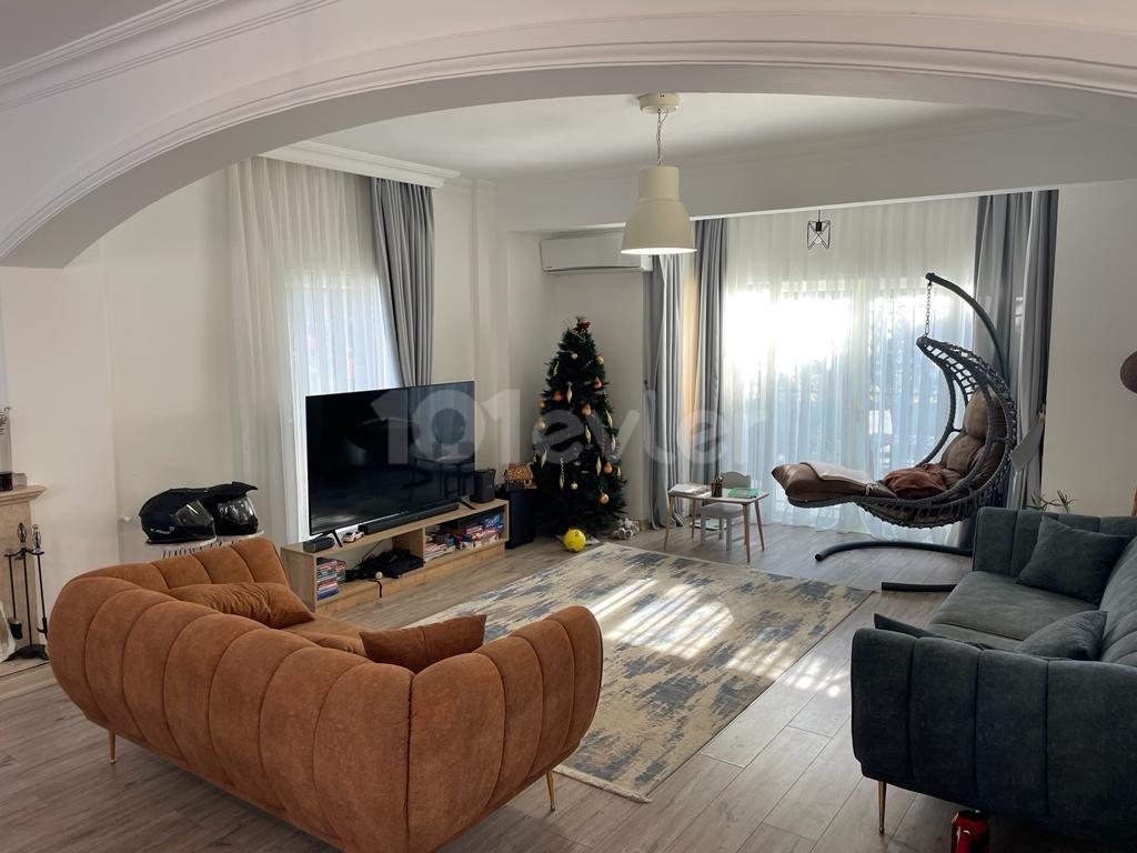 3+1 Kiralık Villa  Ortak Yüzme Havuzlu