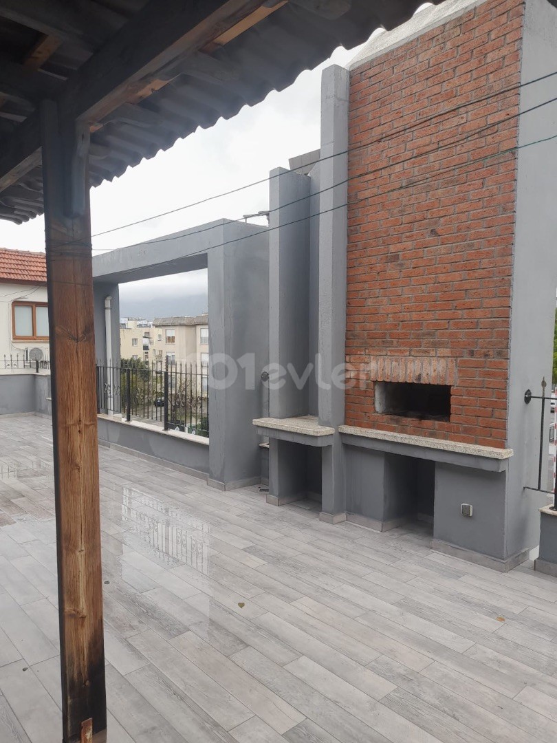 2+1 Flat for Rent Kyrenia Center