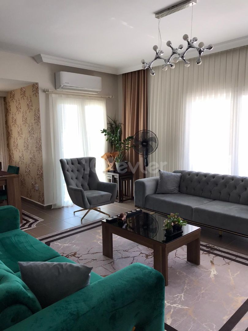 MAĞUSA TUZLA'DA SÜPER LÜKS SATILIK 3+1 DAİRE 