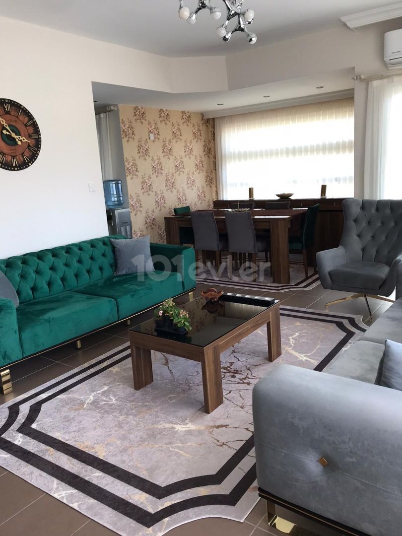 MAĞUSA TUZLA'DA SÜPER LÜKS SATILIK 3+1 DAİRE 