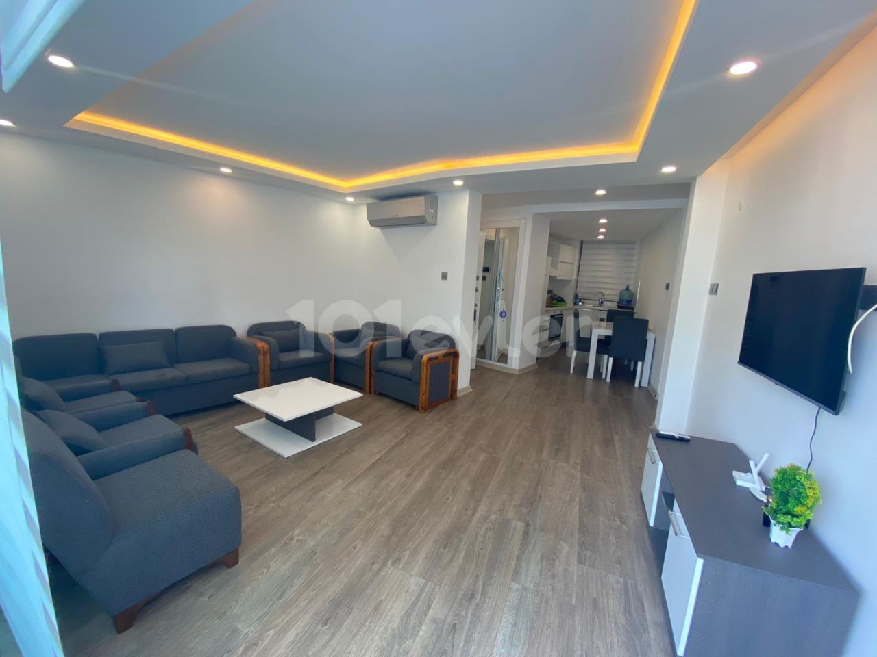 2+1 APARTMENT FOR SALE WITH 500STG KIRACILI IN GIRNE CENTRAL ** 