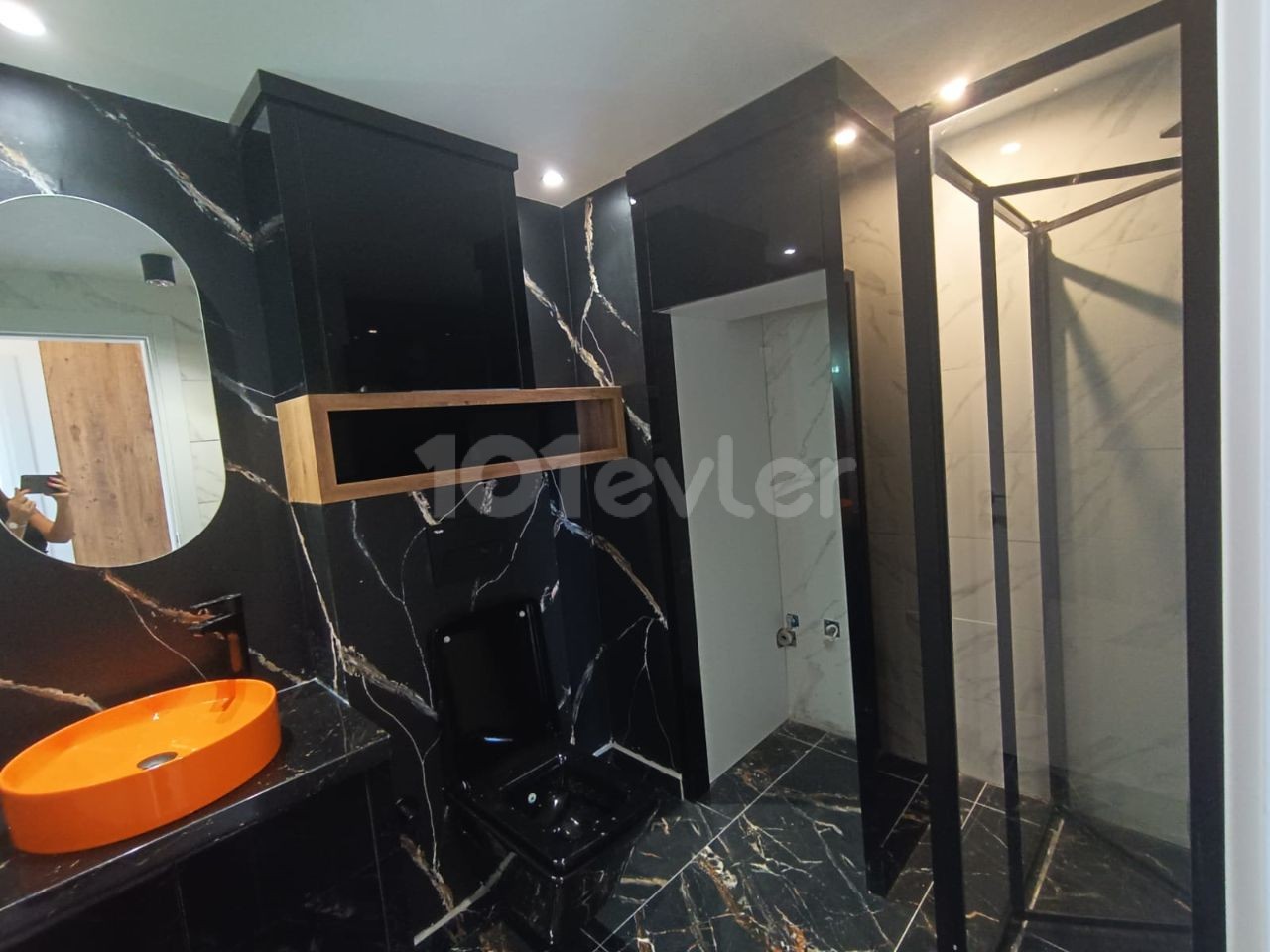 GÜNCELLL!! GİRNE  MERKEZDE, 2+1 SIFIR PENTHOUSE DAİRE, ÖZEL TASARIM ŞÖMİNESİYLE GÖRÜLMEYE DEĞER..