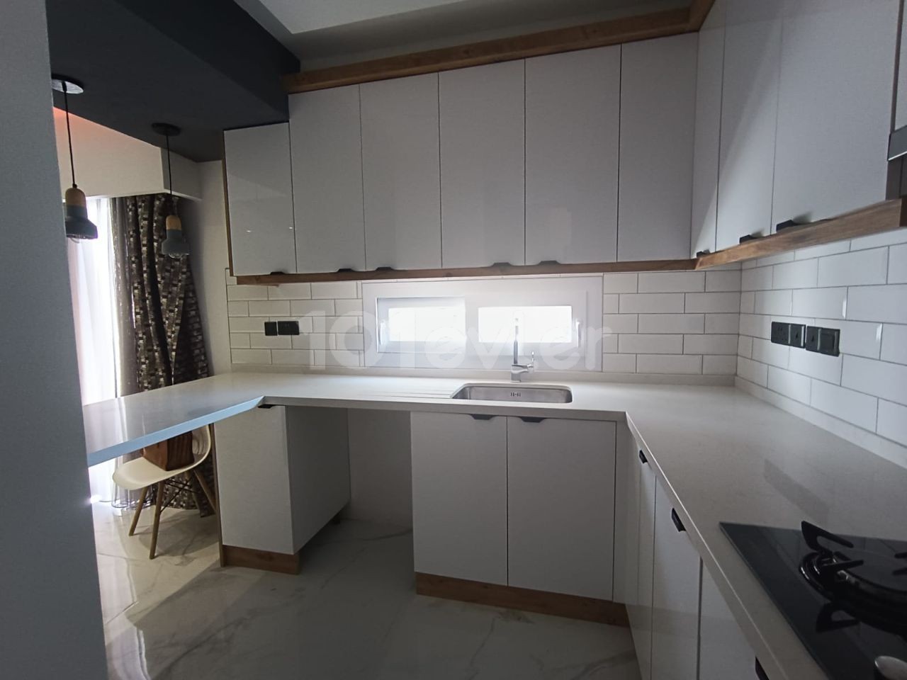 GÜNCELLL!! GİRNE  MERKEZDE, 2+1 SIFIR PENTHOUSE DAİRE, ÖZEL TASARIM ŞÖMİNESİYLE GÖRÜLMEYE DEĞER..