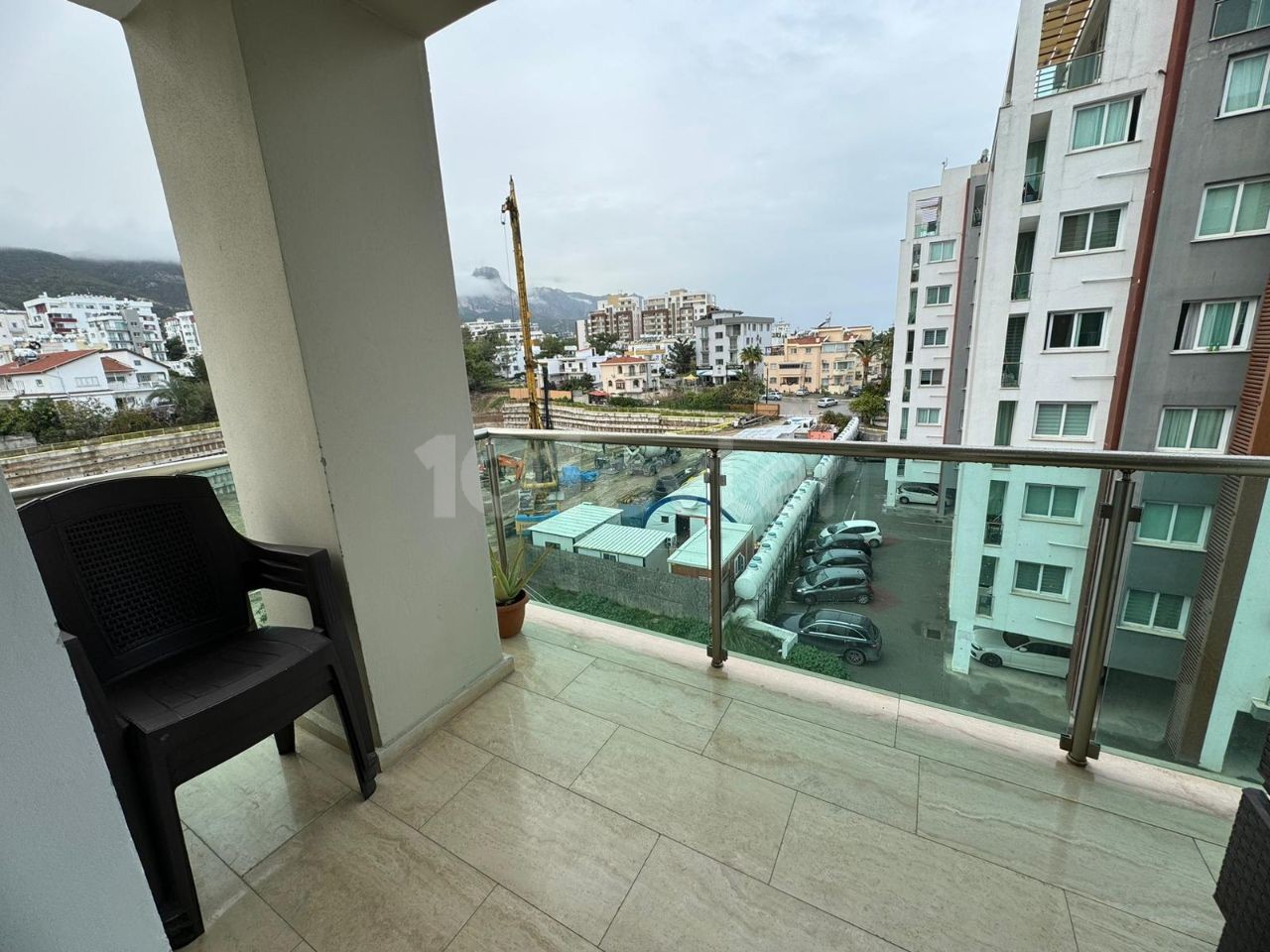 3+1 LUXURY FLAT WITH TURKISH COACH IN THE HEART OF KYRENIA!!