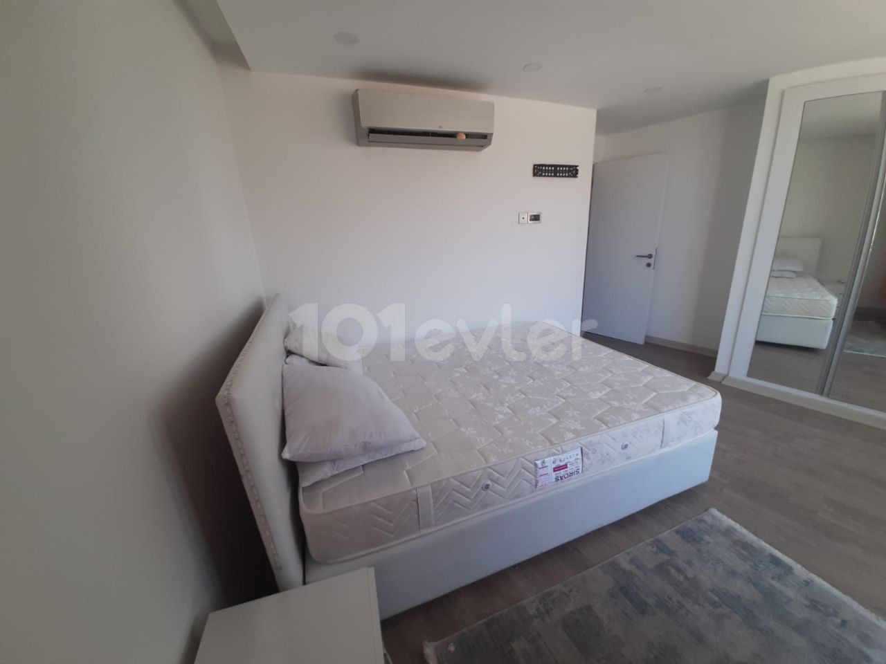 GİRNE MERKEZDE MÜKEMMEL KONUMDA 2+1 KİRALIK DAİRE