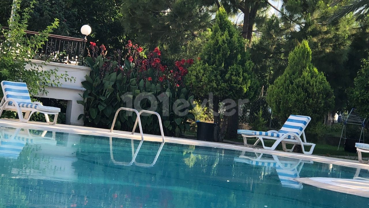 1+1 Bungalow at walking distance to Kyrenia, GAU ** 