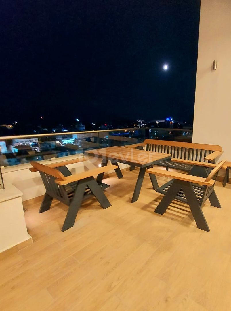 Penthouse To Rent in Girne Merkez, Kyrenia