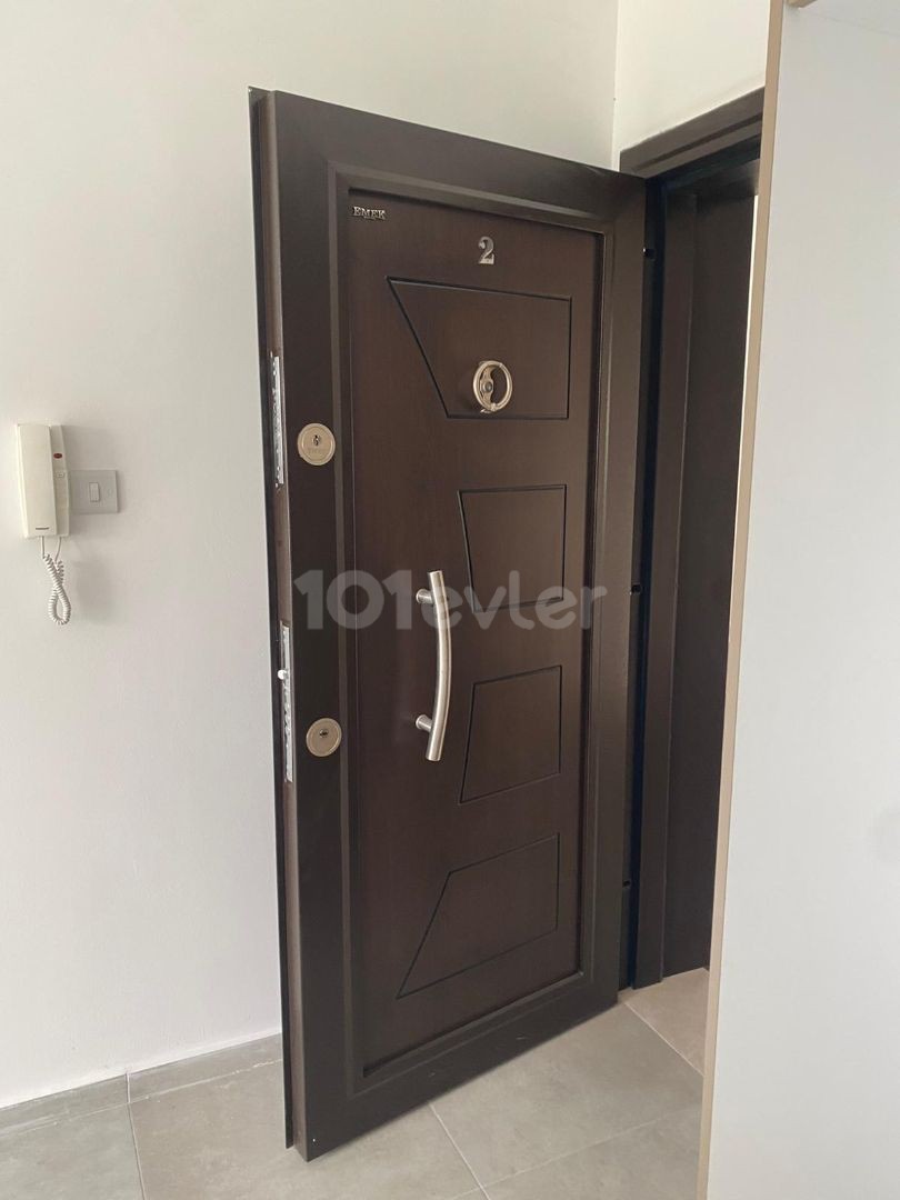 2+1 flat for sale near Kar market, Kyrenia