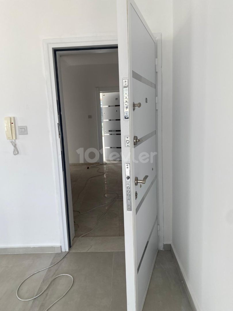 3+1 penthouse apartment for sale near Kar market, Kyrenia