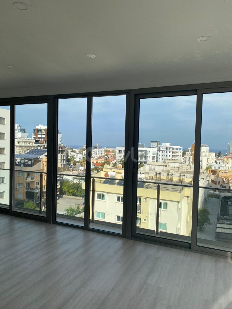 3+1 penthouse apartment for sale near Kar market, Kyrenia