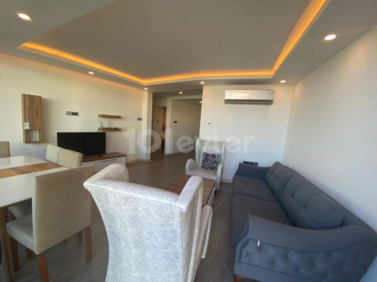 2+1 apartment for rent in the center of Kyrenia, Nusmar market location