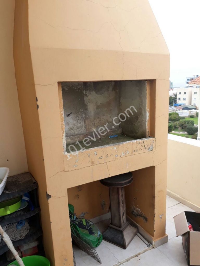 2 Bedroom Flat for Rent in Kyrenia City center