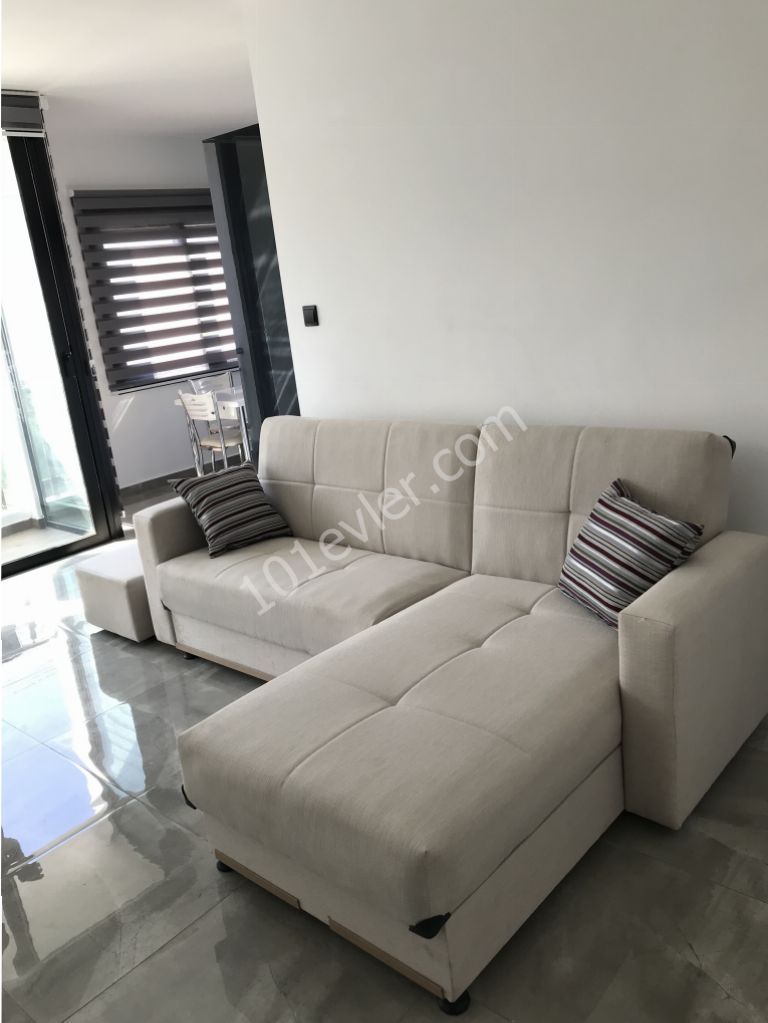 Girne city center flat for rent 2+1