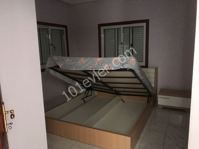 Kyrenia Zeytinlik 3 + 1 Villa Türkische Immobilien ** 